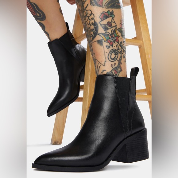 Steve Madden Shoes - Steve Madden audience black leather boots 10